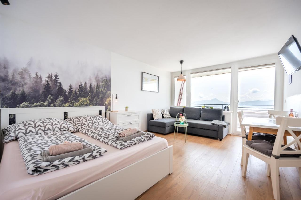Mooki Mountain & Pool Gerlitzen Apartment Kanzelhohe ภายนอก รูปภาพ