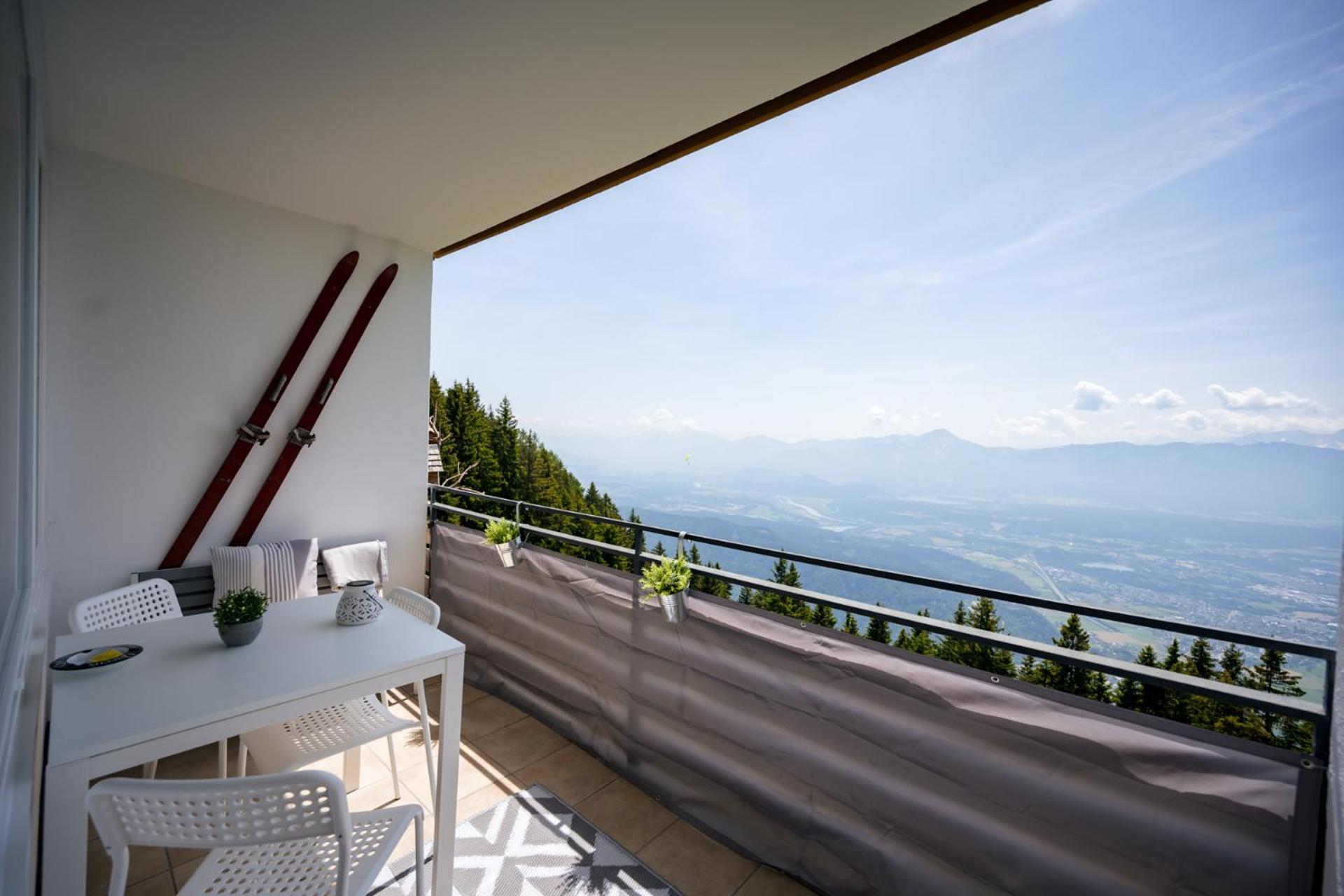 Mooki Mountain & Pool Gerlitzen Apartment Kanzelhohe ภายนอก รูปภาพ
